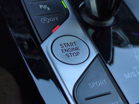 Used 2022 BMW X4 xDrive30i w/ M Sport Package 2 image 28