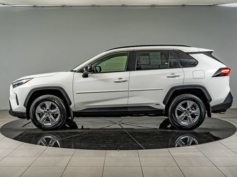 Used 2025 Toyota RAV4 LE AWD/4WD image 8