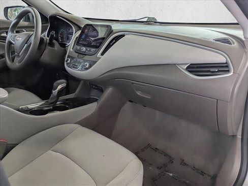 Used 2024 Chevrolet Malibu LT FWD image 21