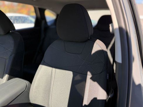 New 2026 Hyundai Tucson SE image 9