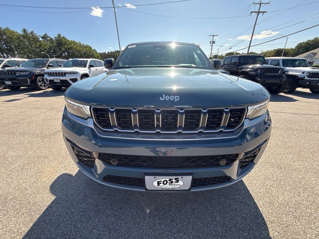 New 2027 Jeep Grand Cherokee Summit AWD/4WD image 8