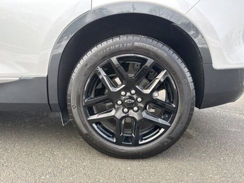 Used 2024 Chevrolet Blazer Premier w/ Driver Confidence II Package image 9