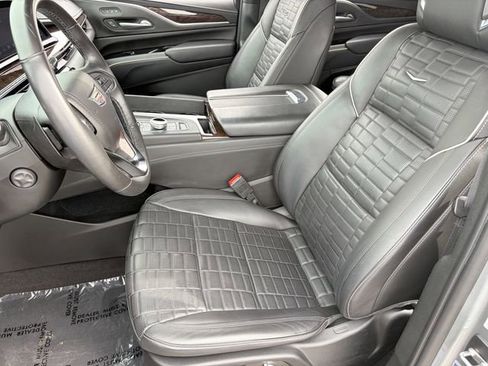 Used 2023 Cadillac Escalade Sport Platinum w/ LPO, ONYX Package AWD/4WD image 6