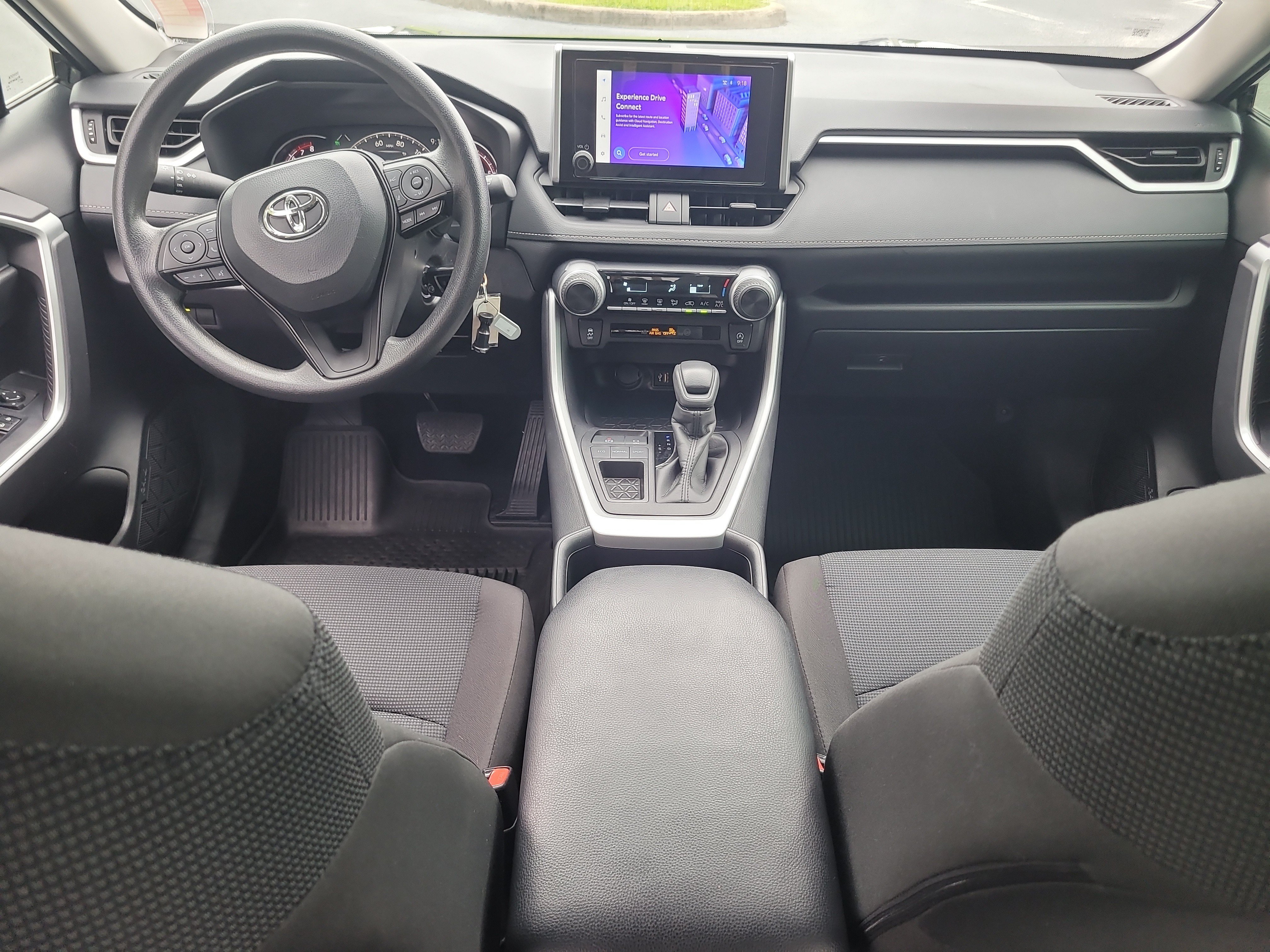 Certified 2025 Toyota RAV4 LE FWD image 15