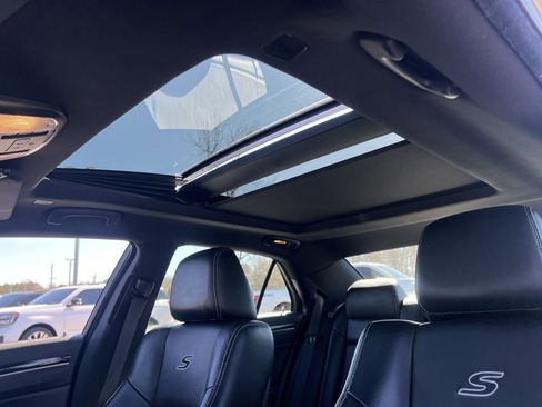 Used 2023 Chrysler 300 S image 14