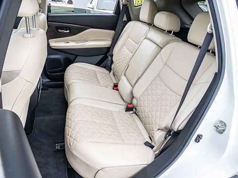 Used 2020 Nissan Murano Platinum FWD image 17