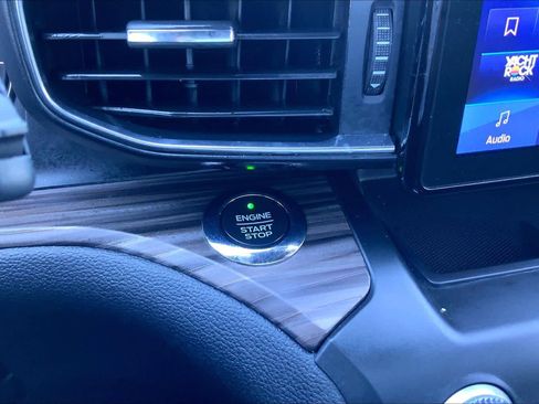 Used 2020 Ford Explorer Limited image 36