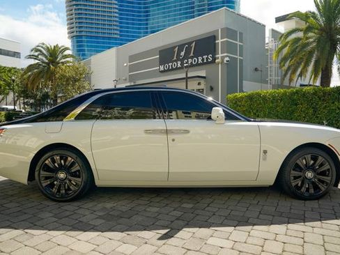 Used 2022 Rolls-Royce Ghost image 32