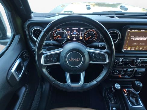 Used 2022 Jeep Gladiator Overland w/ Popular Equipment Package image 21