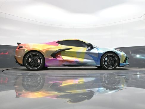 Used 2020 Chevrolet Corvette Stingray Preferred Cpe w/ 2LT Preferred Equipment Group RWD image 17