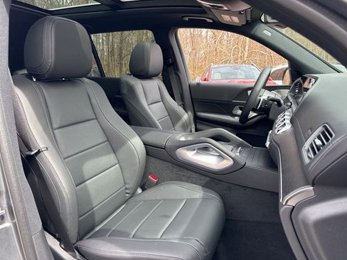 New 2025 Mercedes-Benz GLS 450 4MATIC image 18