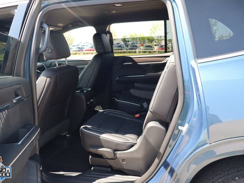 Used 2025 GMC Acadia Denali w/ LPO, Floor Liner Package FWD image 26