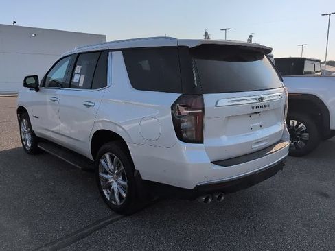Used 2024 Chevrolet Tahoe High Country w/ Advanced Technology Package AWD/4WD image 2