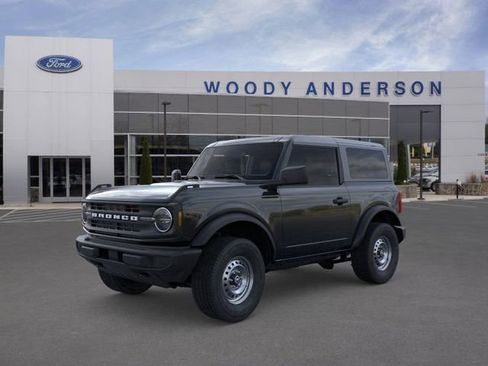 New 2026 Ford Bronco Base image 1