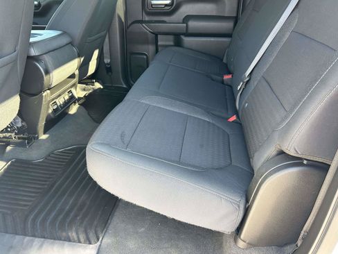 Used 2021 Chevrolet Silverado 1500 LT RWD image 14