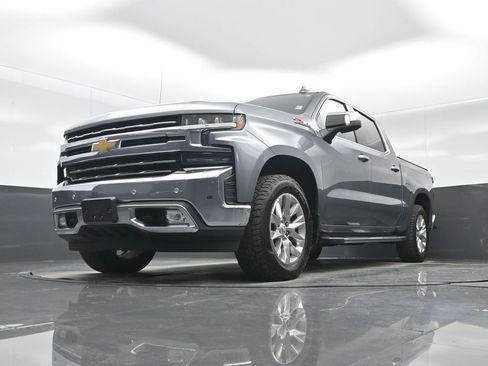 Used 2020 Chevrolet Silverado 1500 LTZ w/ LTZ Premium Package AWD/4WD image 25