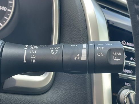 Used 2018 Nissan Murano Platinum w/ Cargo Package image 16