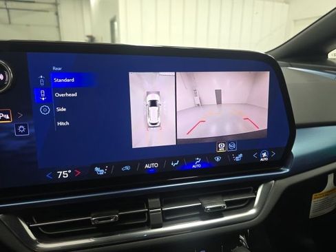 New 2026 Chevrolet Equinox EV LT image 15