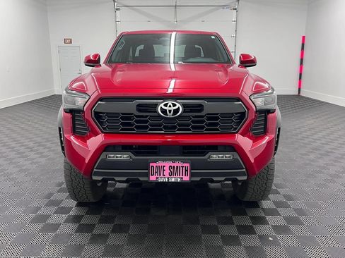 Used 2024 Toyota Tacoma TRD Off-Road AWD/4WD image 5
