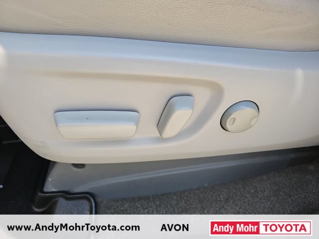 Used 2019 Toyota Sienna XLE w/ XLE Navigation Package FWD image 13