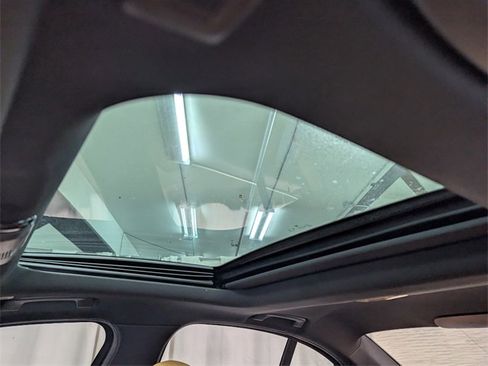 Used 2021 BMW 330i Sedan w/ Driving Assistance Package image 14