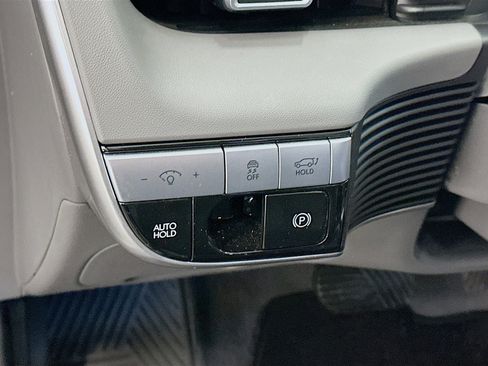 Used 2024 Hyundai Ioniq 5 SEL image 17