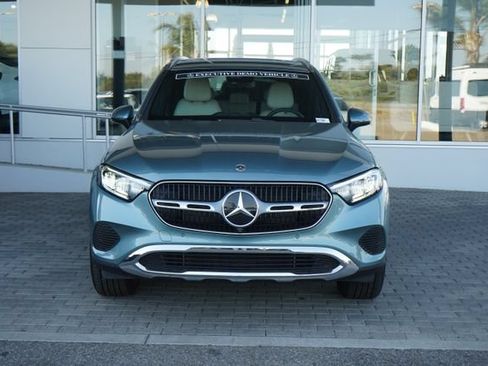 Used 2026 Mercedes-Benz GLC 300 image 3
