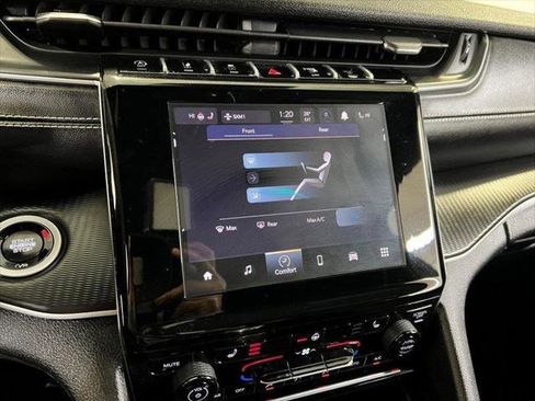 Certified 2024 Jeep Grand Cherokee L Laredo image 49