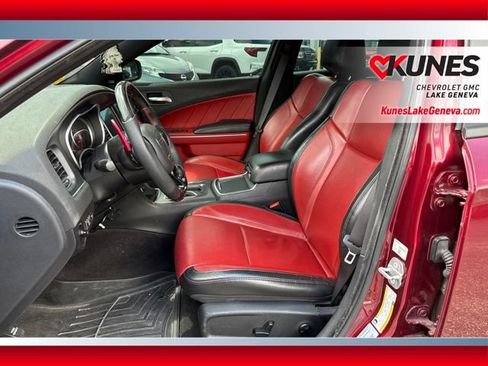 Used 2017 Dodge Charger SXT w/ AWD Plus Group image 12