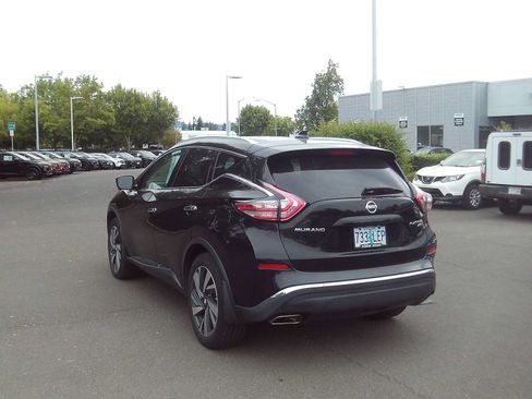 Used 2018 Nissan Murano Platinum w/ Cargo Package AWD/4WD image 3