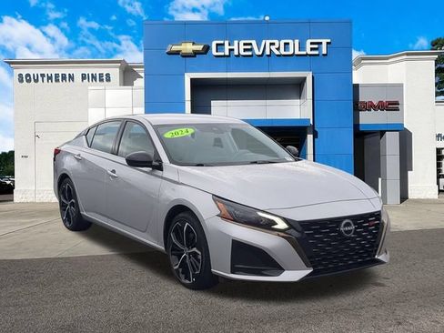 Used 2024 Nissan Altima 2.5 SR FWD image 1