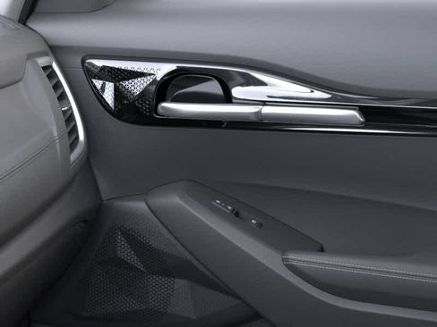 New 2026 Kia Seltos EX FWD image 25