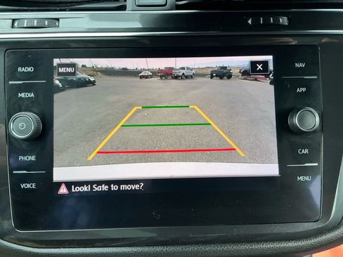 Used 2018 Volkswagen Tiguan SEL w/ 3rd Row Seat Package image 29