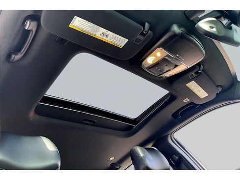 Used 2018 Jeep Grand Cherokee Altitude image 26