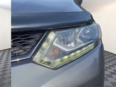 Used 2015 Nissan Rogue SL w/ SL Premium Package image 8
