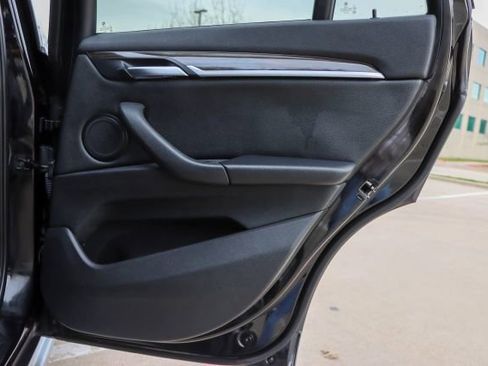 Used 2016 BMW X1 xDrive28i image 11