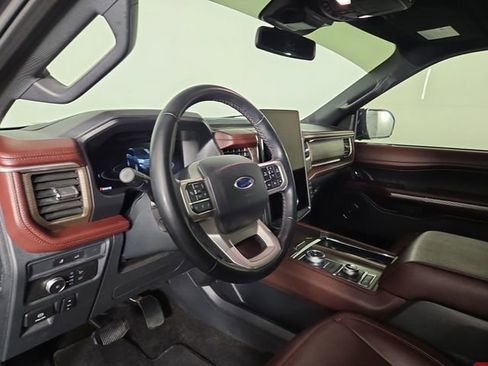Used 2022 Ford Expedition Max Limited AWD/4WD image 15