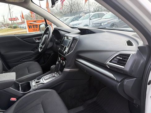 Used 2019 Subaru Forester Premium image 15