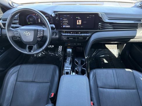 Used 2025 Toyota Camry XSE w/ Premium Package image 19