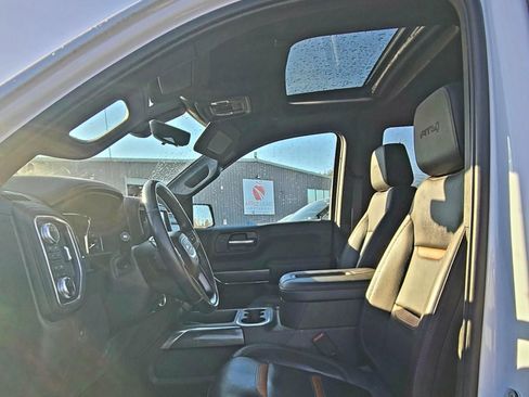 Used 2022 GMC Sierra 1500 AT4 w/ AT4 Premium Package image 2