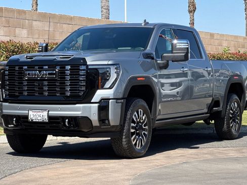 Certified 2025 GMC Sierra 2500 Denali Ultimate AWD/4WD image 8
