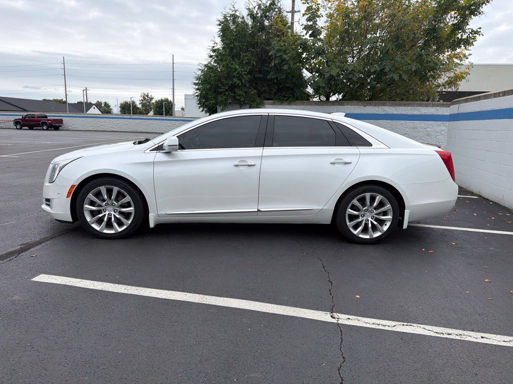 Used 2016 Cadillac XTS Luxury w/ LPO, Protection Package FWD image 2