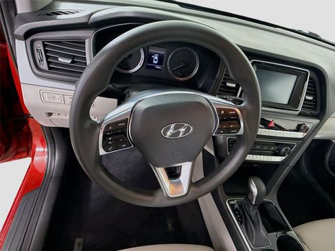 Used 2018 Hyundai Sonata ECO FWD image 5