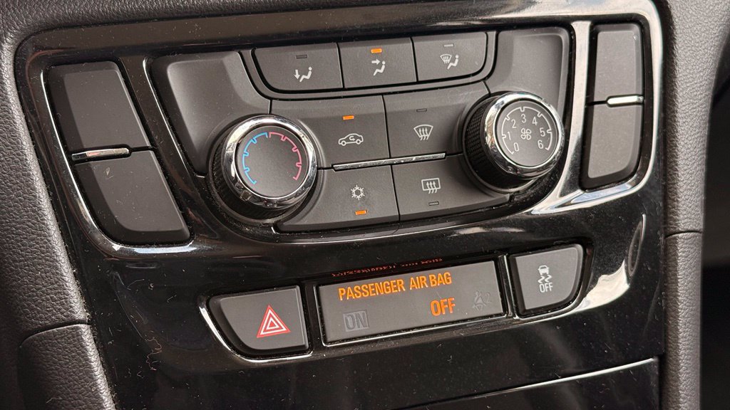 Used 2019 Buick Encore Preferred w/ Safety Package FWD image 27