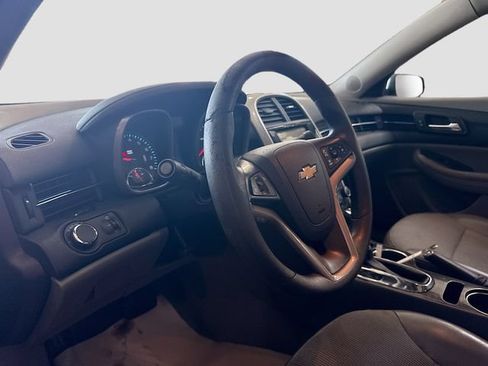Used 2014 Chevrolet Malibu LT FWD image 8