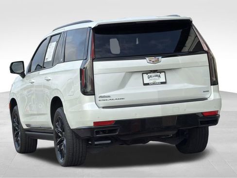 Used 2023 Cadillac Escalade Sport Platinum w/ LPO, Floor Liner Package AWD/4WD image 8