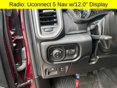Used 2022 RAM 1500 Laramie AWD/4WD image 10