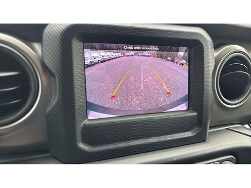 Used 2023 Jeep Wrangler Sport S image 17