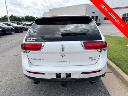 Used 2012 Lincoln MKX AWD image 5