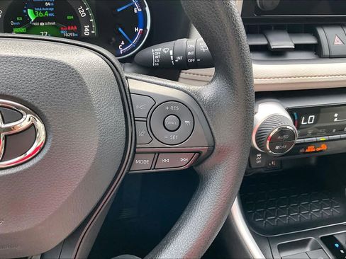 Used 2025 Toyota RAV4 XLE w/ Convenience Package AWD/4WD image 24